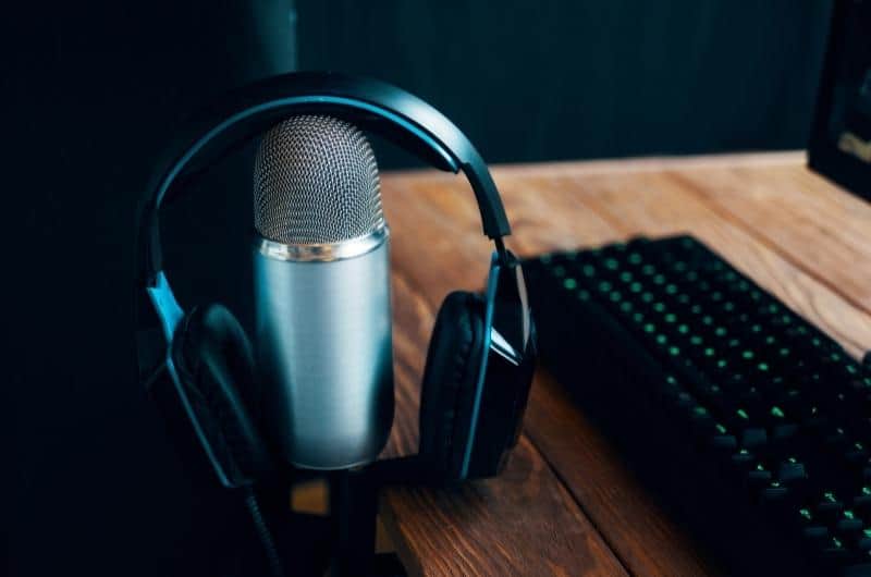 5 xu hướng content marketing nào lên ngôi trong năm 2021? 3 xu huong content marketing 3 Podcast là xu hướng content marketing tưởng không thành công nhưng lại thành công “không tưởng”