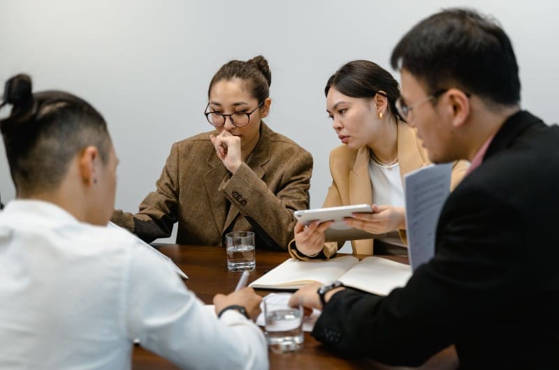 4 loại hình văn hoá doanh nghiệp thường thấy 1 pexels photo 76437601 Văn hoá thị tộc tạo môi trường làm việc thân thiện, dễ gần